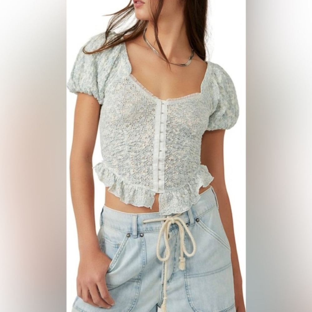 FREE PEOPLE Oh Baby Puff Sleeve Pucker Top In Blue Floral Tea Combo Large NWT